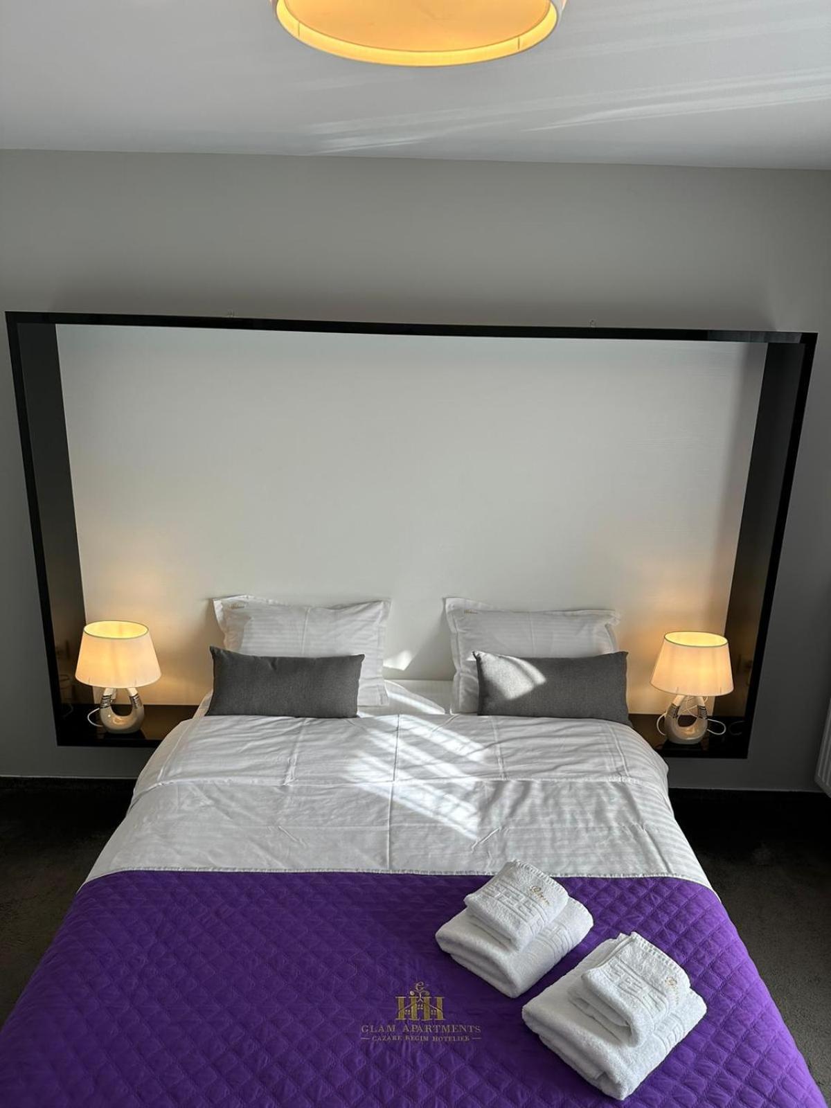 Luxury Glam Apartments & Studios Near Coresi Mall Brasov Exterior photo