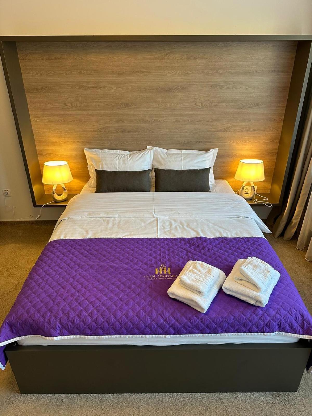 Luxury Glam Apartments & Studios Near Coresi Mall Brasov Exterior photo